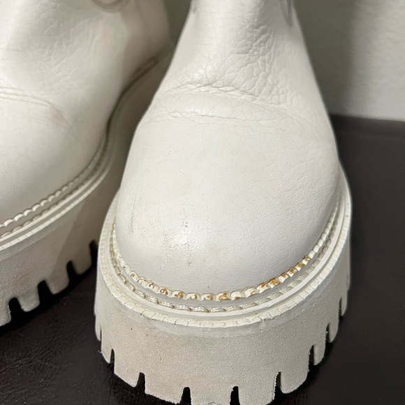 BRONX | Groovy Stretch Winter White Chelsea Boots - Picture 8 of 16